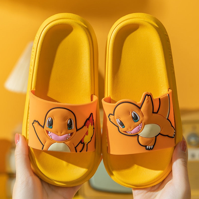 Chinelo Nuvem Pikachu Kids