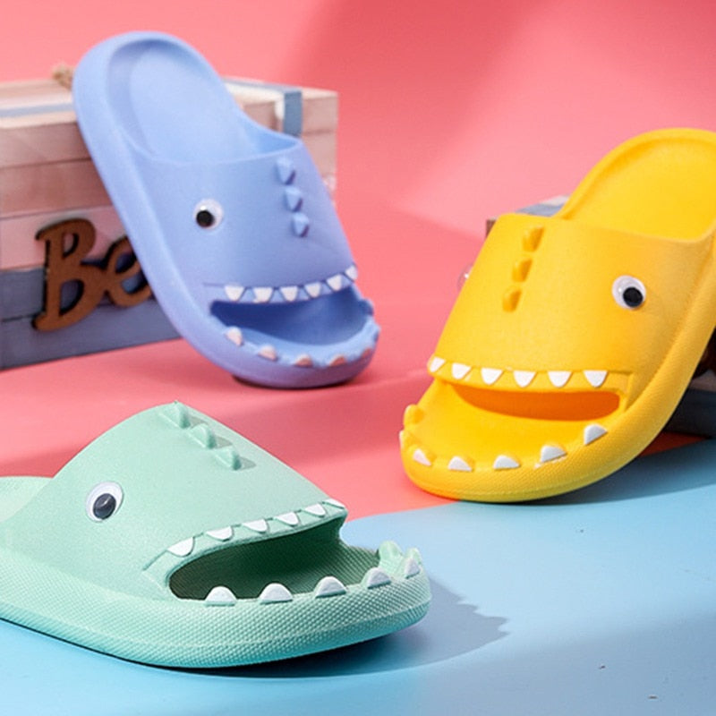 Chinelo Nuvem Infantil - Baby Shark